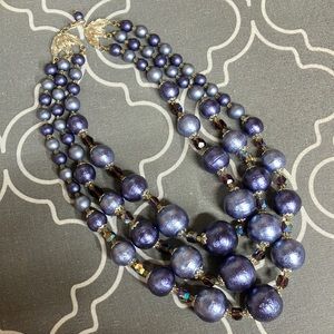 EUC 3 strand beaded choker 15”